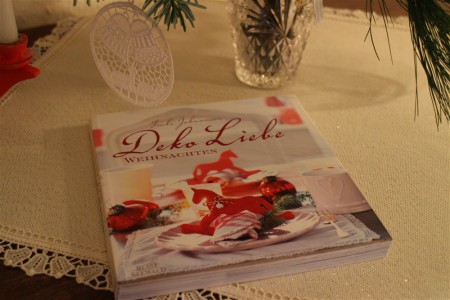 Rezension des Buches Deko Liebe Weihnachten von Imke Johannsen und DIY-Vorschläge mit Spitze