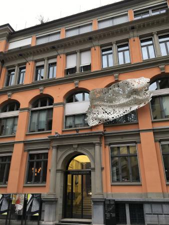 Die Geschichte der Textilindustrie, besonders der Spitze in St. Gallen im Textilmuseum